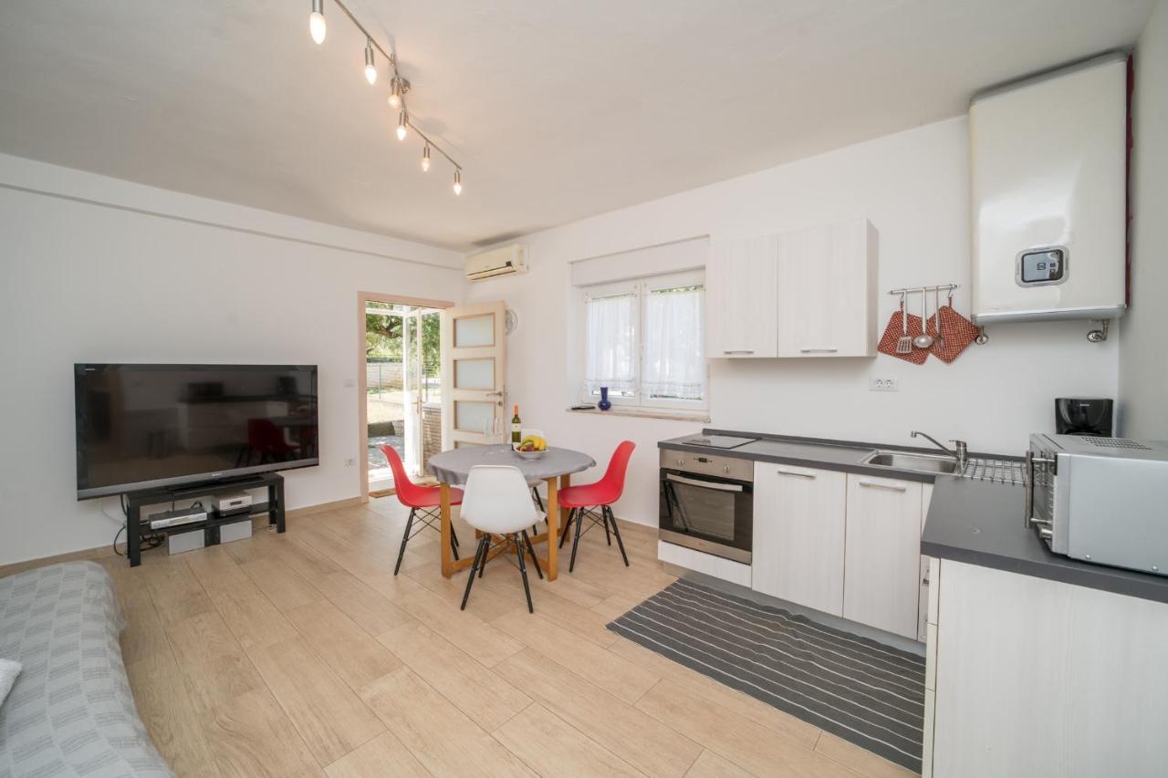 Oliveum Apartments Umag Ngoại thất bức ảnh